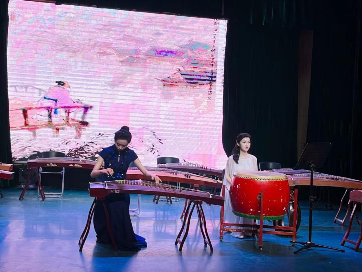 武汉一大学“古筝专业”教学汇报演出精彩纷呈